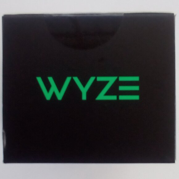 WAYZE CAMERA INDOOR/OUTDOOR 2.5K COLOUR NIGHT VISION PLUS A BUILT IN SPOT-LIGHT - Picture 5 of 13